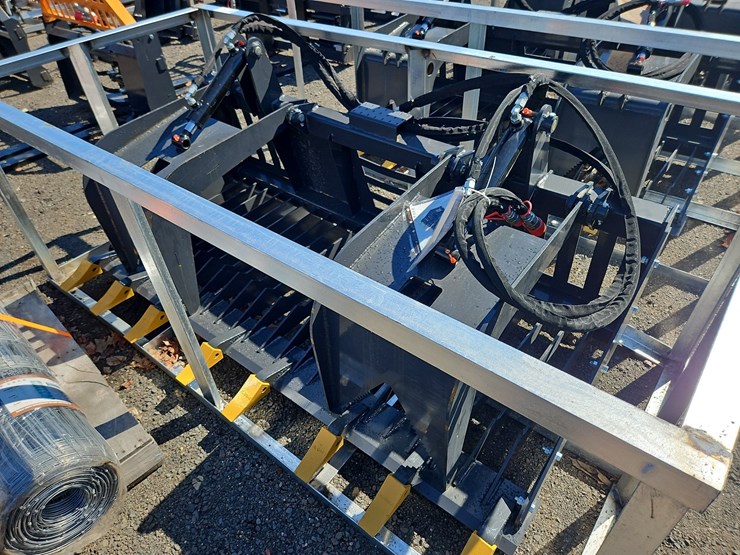 landhonor-72"-skeleton-bucket-grapple-image-1