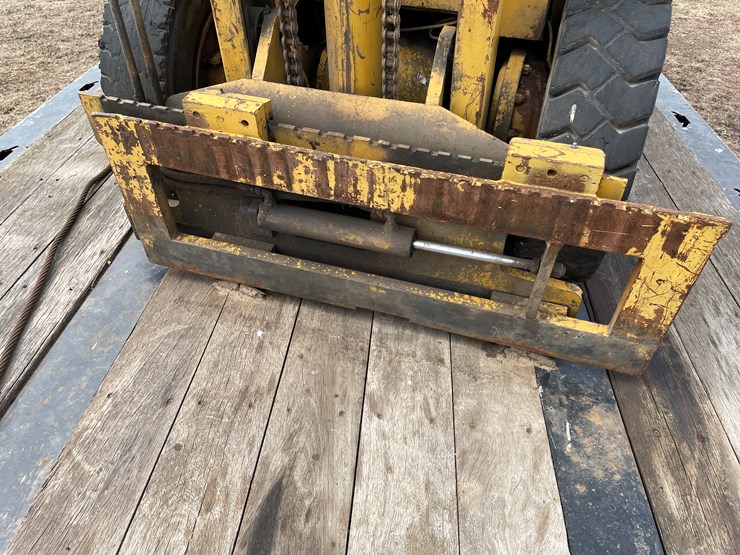 #170-•-baker-5000-lbs.-gasoline-powered-forklift-image-7