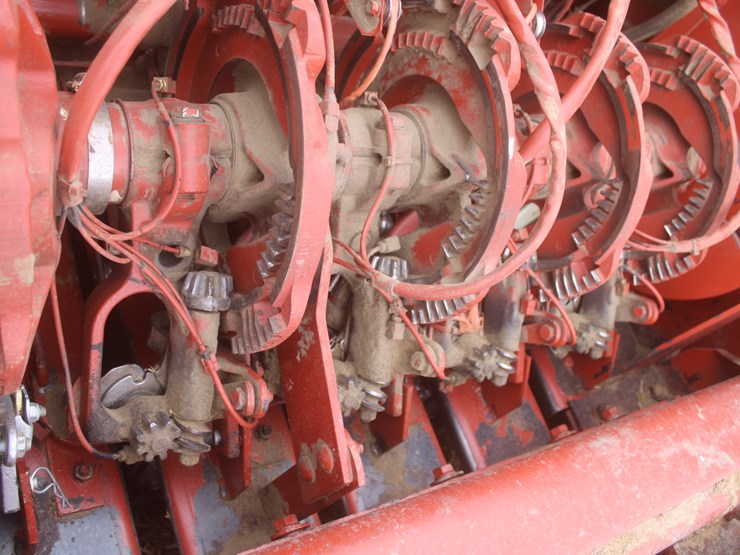 hesston-4910-image-49