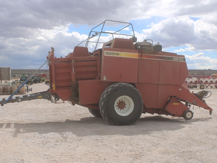 hesston-4910-image-7