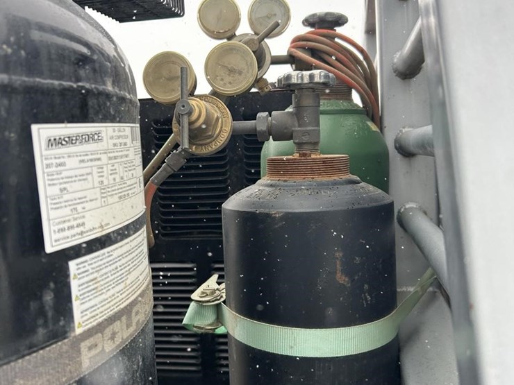 2016-ford-f350-xlt-image-34