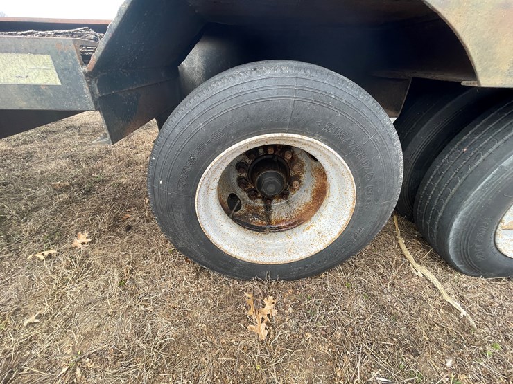 #156-•-2001-k-&-w-trailers-pintle-hitch-trailer-(has-wi-title)-image-41