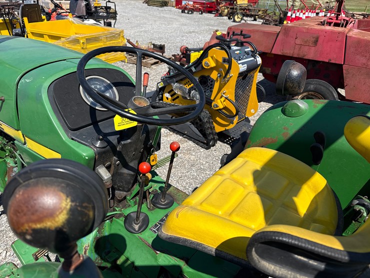 john-deere-2150-image-4