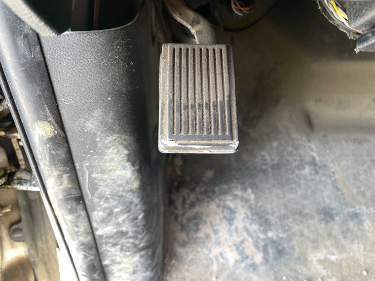 2015-dodge-2500-image-68