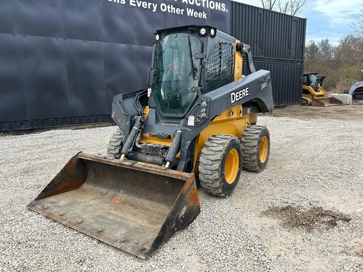 2020-deere-332g-image-8