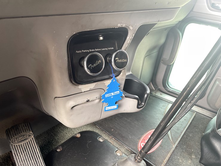 2008-peterbilt-386-image-64