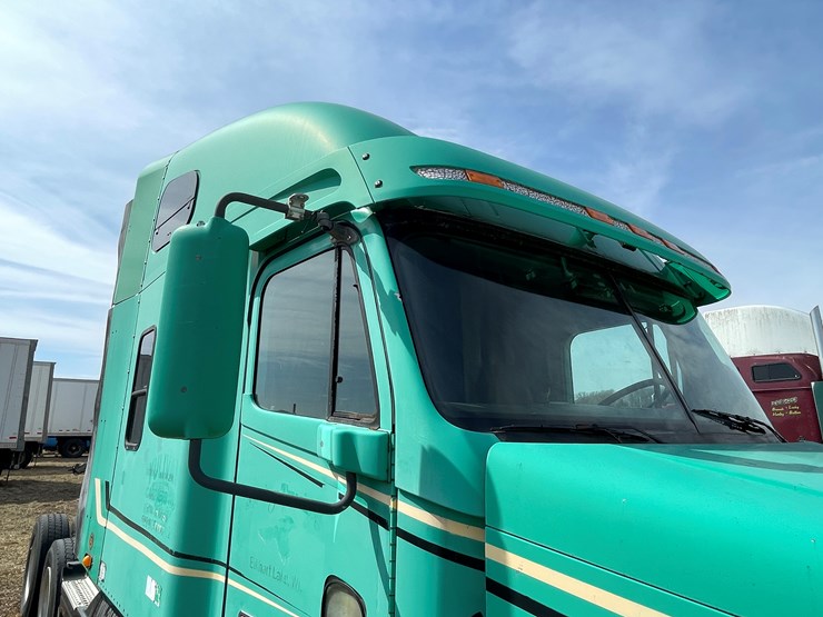 2002-caterpillar-c15-image-46