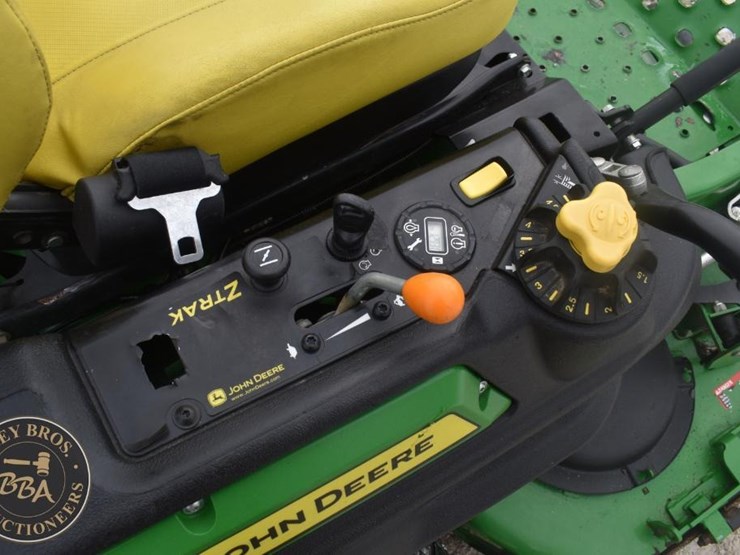 2024-john-deere-z950m-image-24
