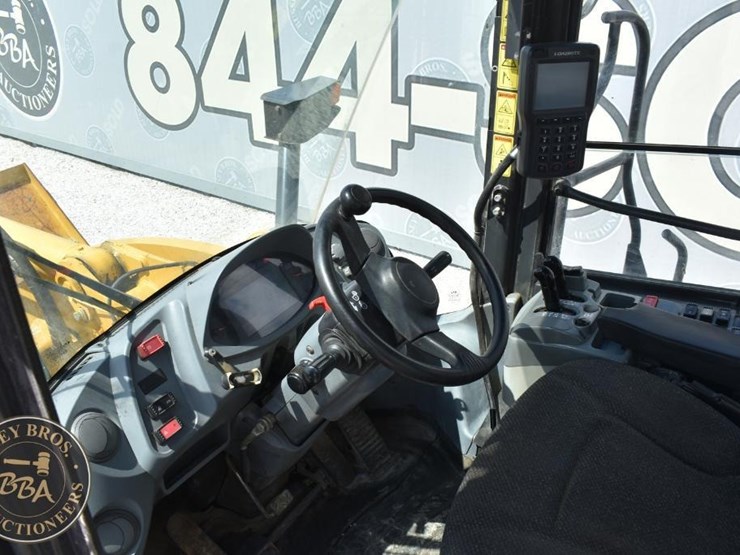 2015-kawasaki-95z7-image-38