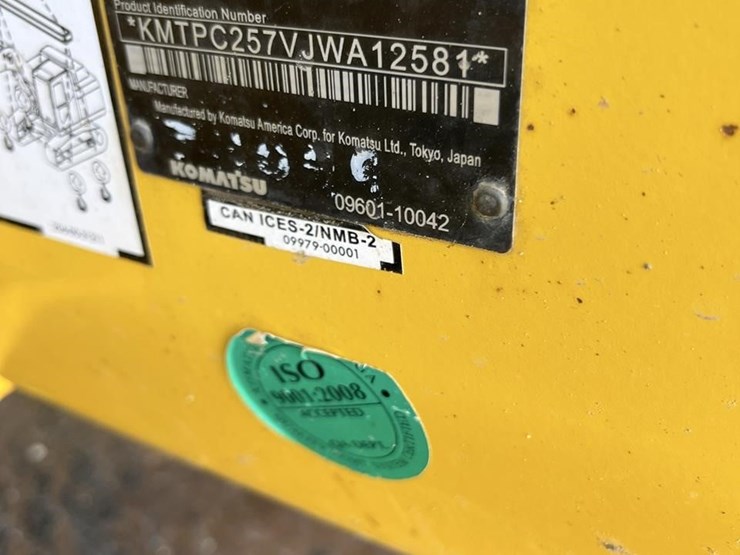 2018-komatsu-pc210-lc-11-image-18