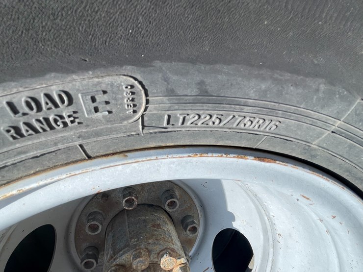 1999-chevrolet-3500-image-44