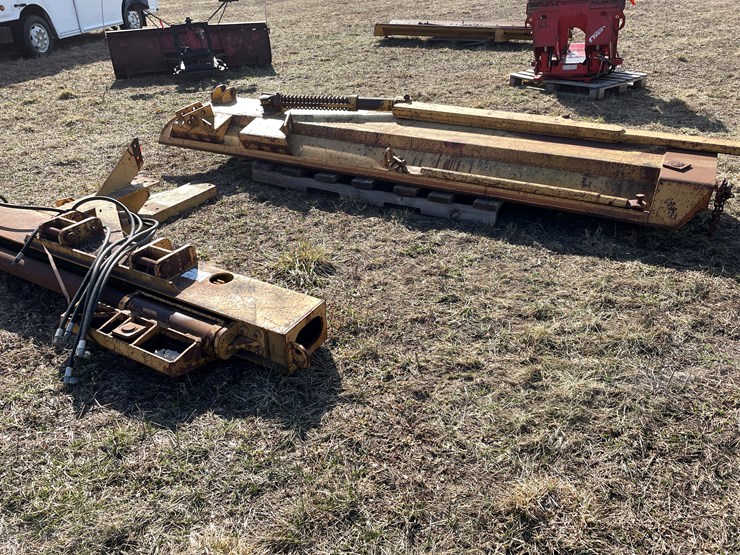 #10683-•-12'-6"-wing-plow-image-3