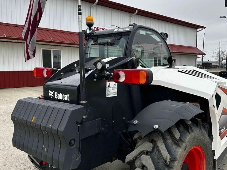2022-bobcat-tl619-image-10