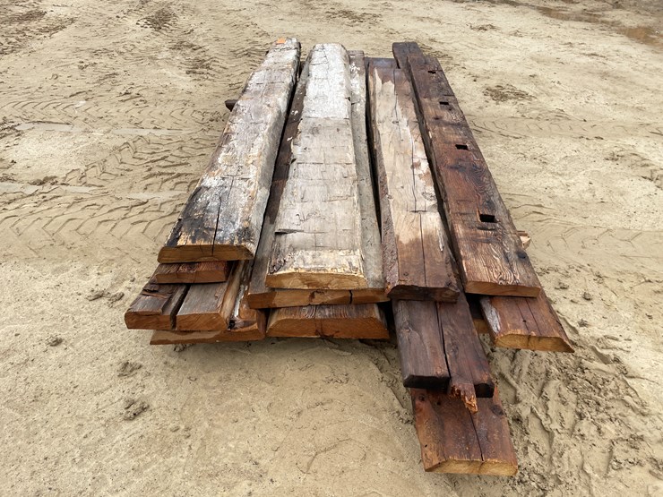#3979-•-(15)-hand-hewn-barn-beam-face-boards-image-7