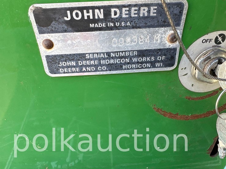 john-deere-216-image-9
