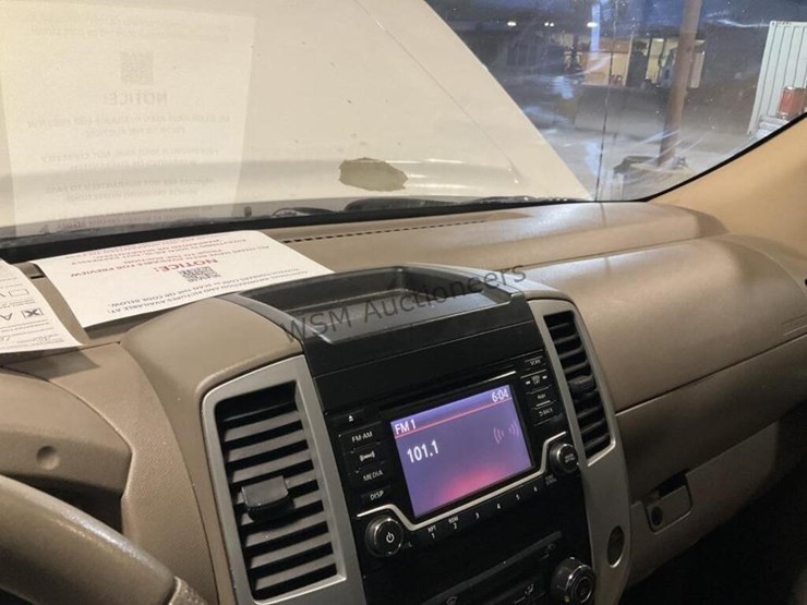 2015-nissan-frontier-image-19