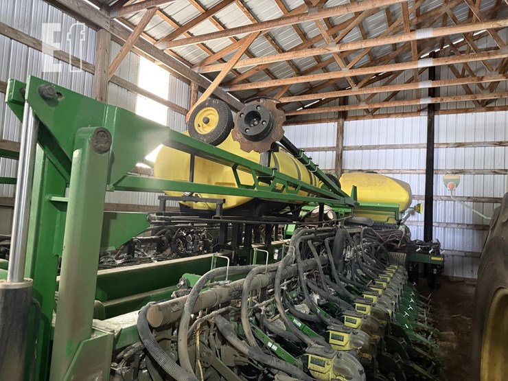 2010-john-deere-db60-image-2