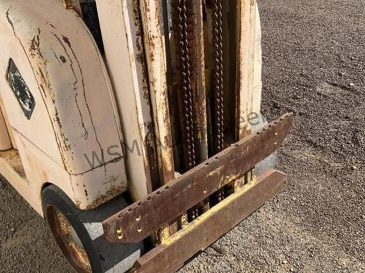 allis-chalmers-f40-24ps-image-10