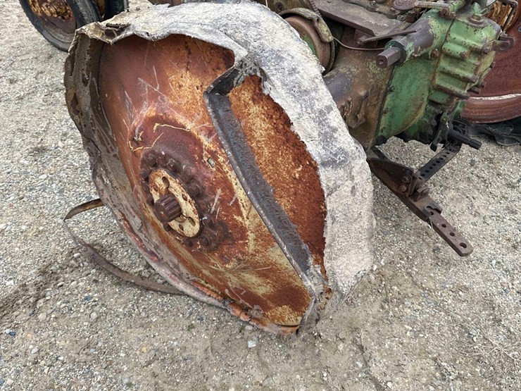 john-deere-b-image-10