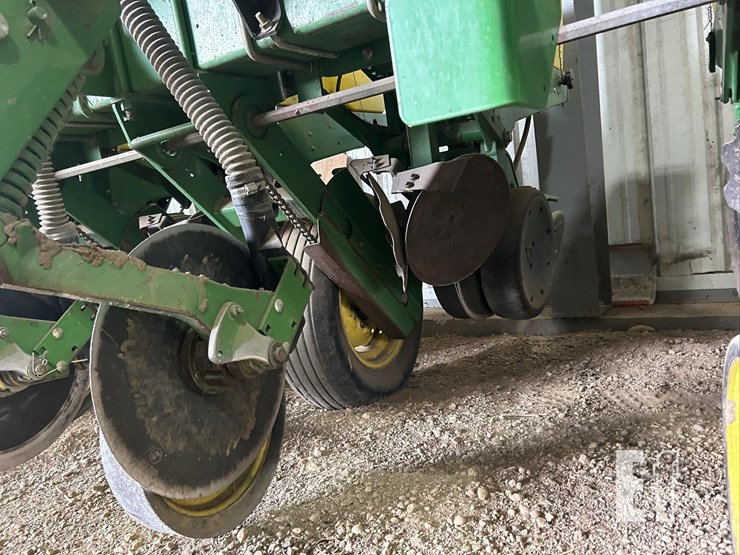 1998-john-deere-1750-image-26