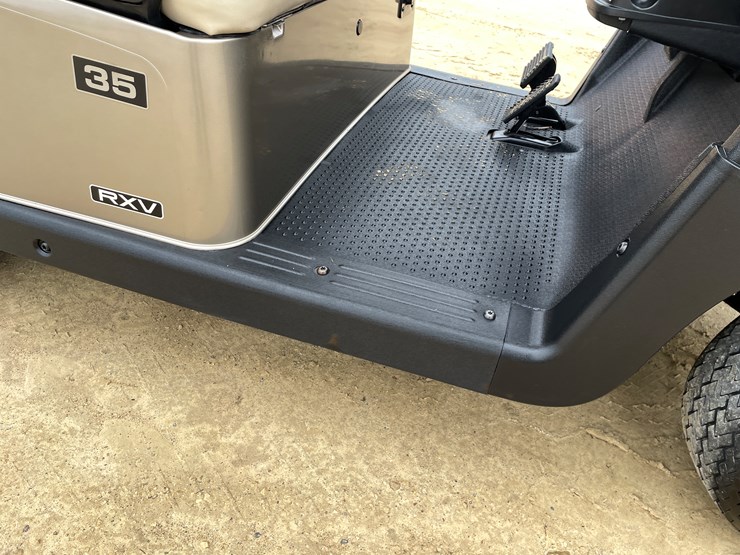 #605-•-ez-go-rxv-electric-golf-cart-image-29