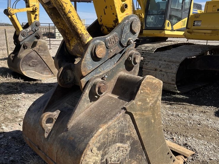 2018-komatsu-pc210-lc-11-image-36