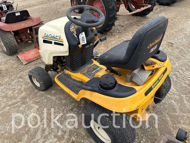 cub-cadet-lt1024-image-2