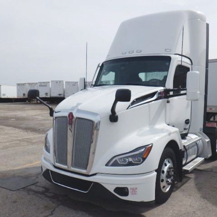 2023 KENWORTH T680