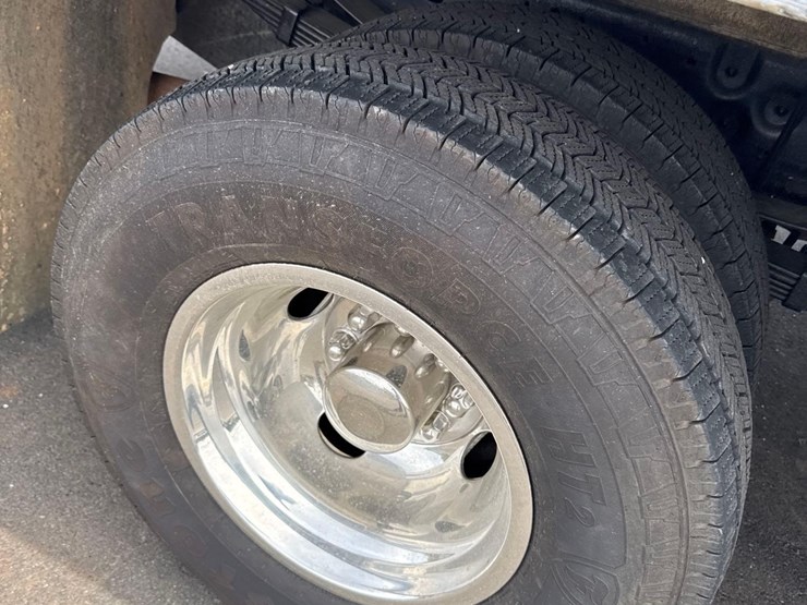 1999-ford-f350-image-24