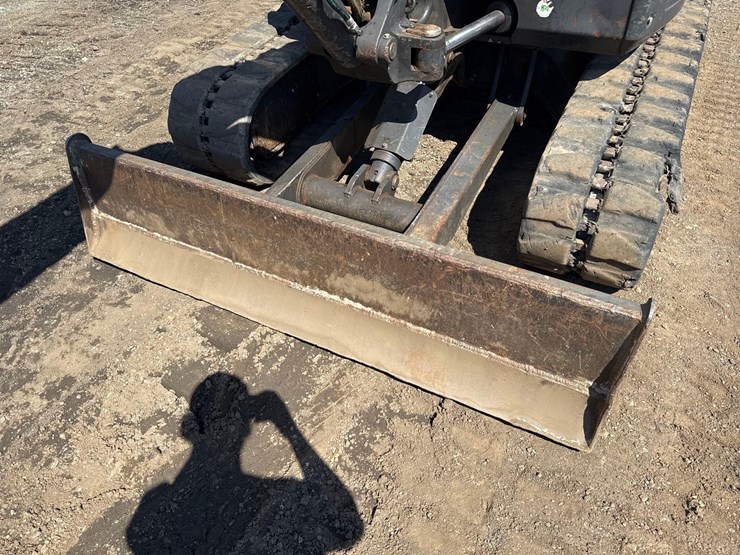 2012-bobcat-e50-image-12