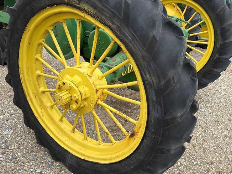 john-deere-a-image-9