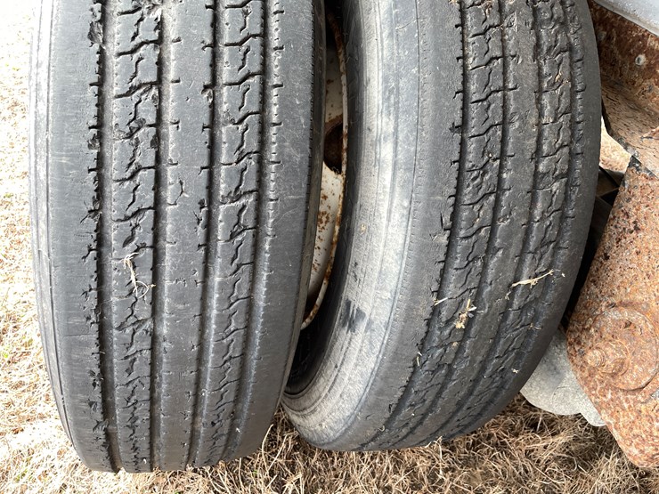 #153-•-2006-reitnouer-48'-aluminum-semi-truck-deck-over-trailer-(has-wi-title)-image-30