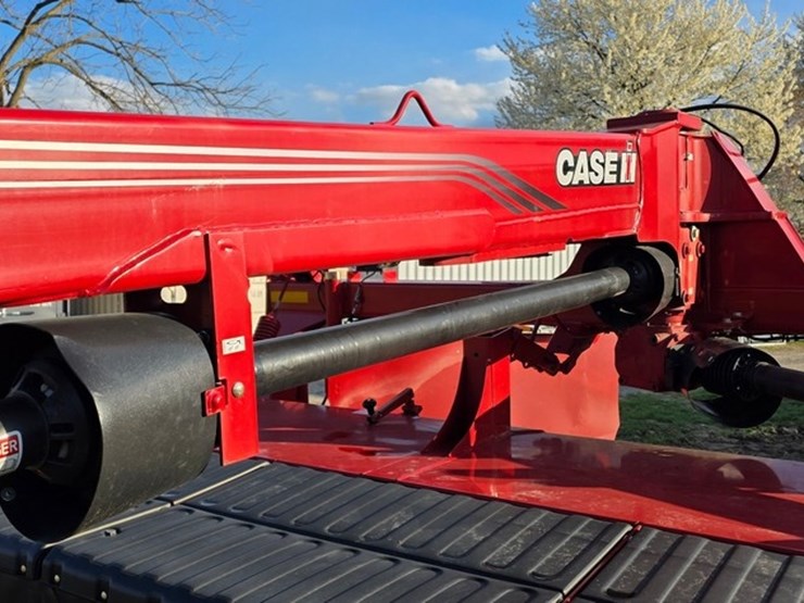 2023-case-ih-dc135-image-37