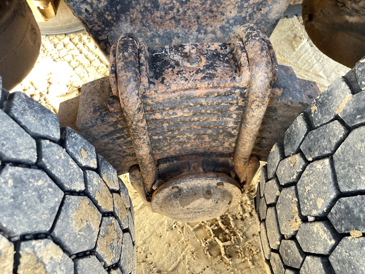 #401-•-1991-mac-rb688s-dump-truck-(has-mn-title)-image-95