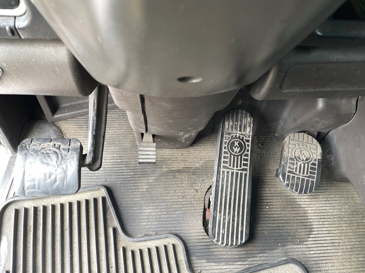 2006-caterpillar-c15-image-78