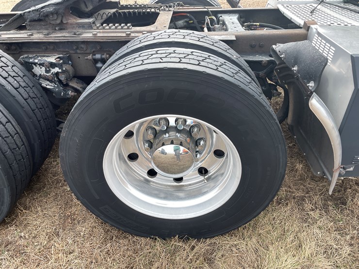 2006-caterpillar-c15-image-31