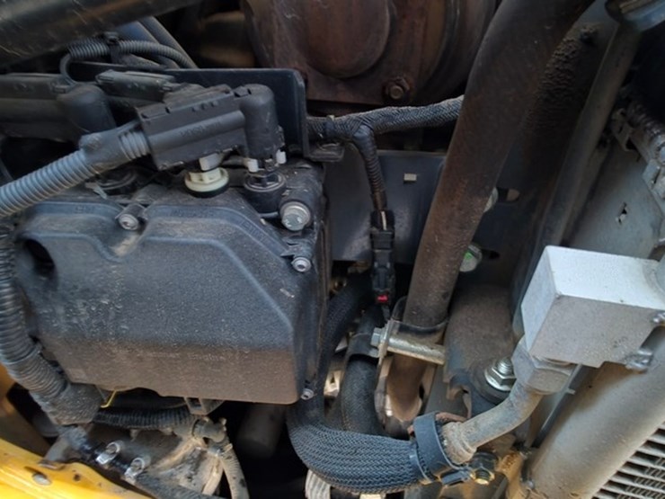 2023-deere-331g-image-42