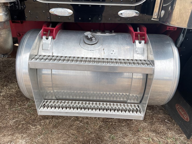 1989-peterbilt-379-image-75