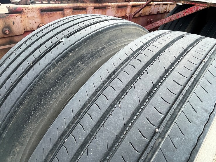 1987-peterbilt-379-image-30