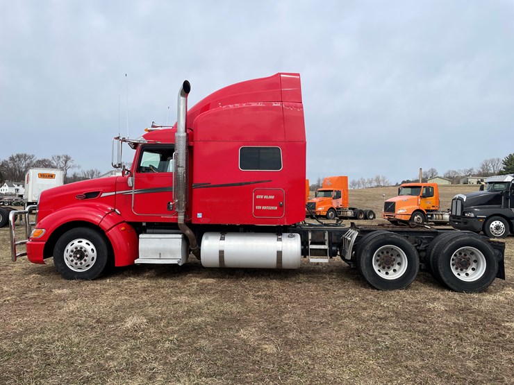 2008-peterbilt-386-image-8