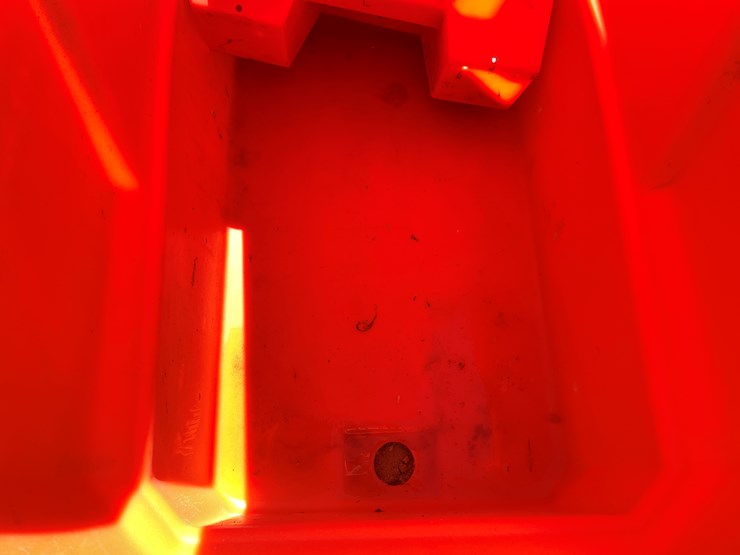 #3957-•-highcroft-feed-cart-image-8