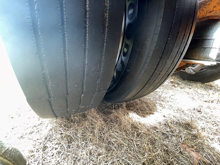 #155-•-2005-delavan-semi-truck-auto-hauler-trailer-(delay-in-title)-image-29