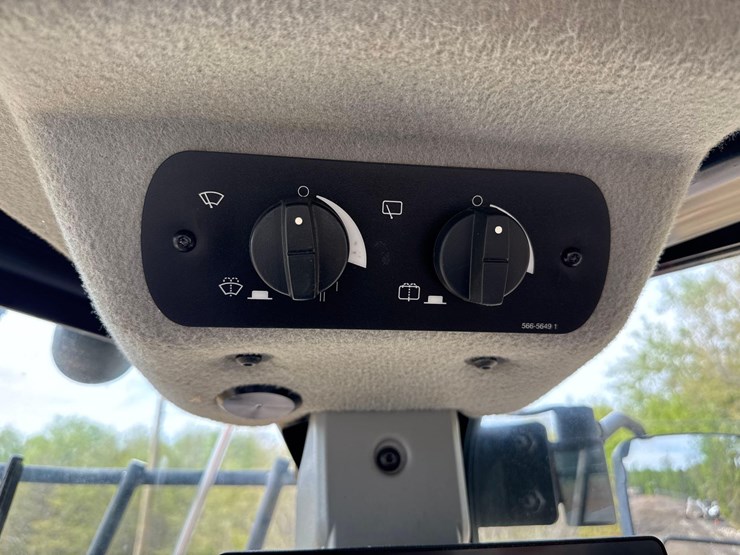 2022-caterpillar-982m-image-38