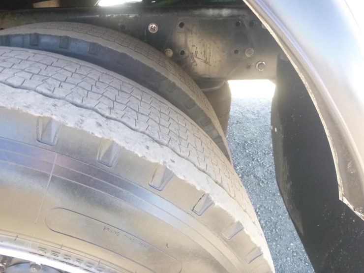 2013-bobcat-225-image-38