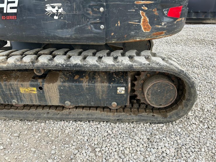 2022-bobcat-e42-image-17