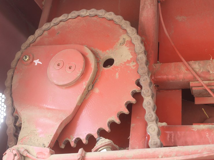 hesston-4910-image-28