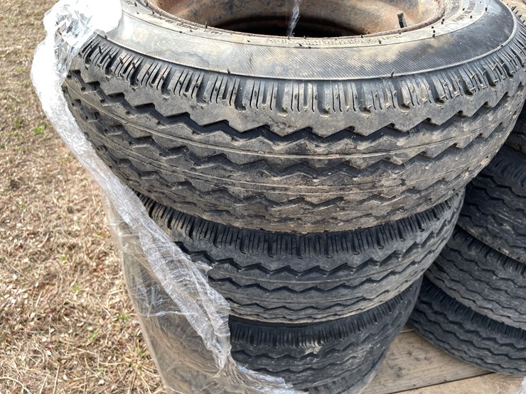 #10702-•-(8)-14.5"-trailer-house-tires-on-rims-image-6