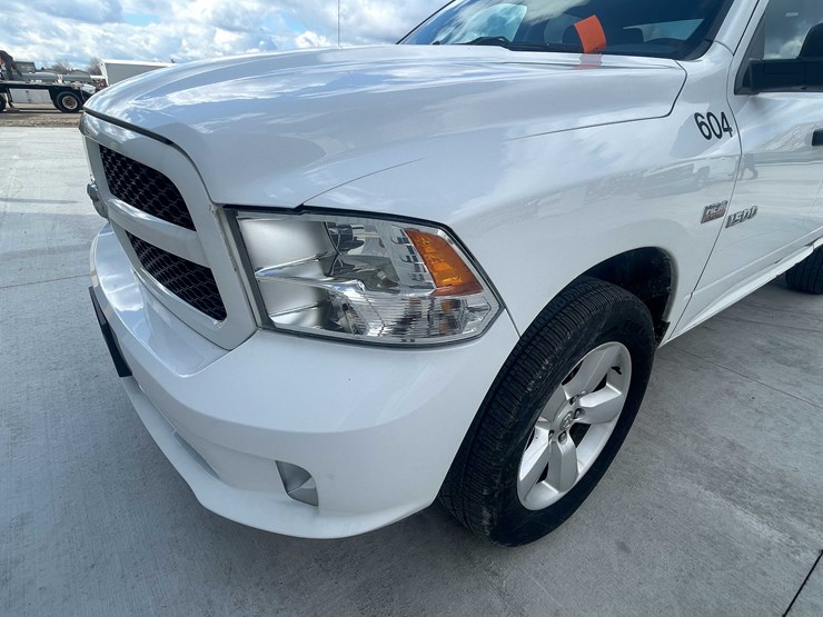 2017-dodge-1500-image-9