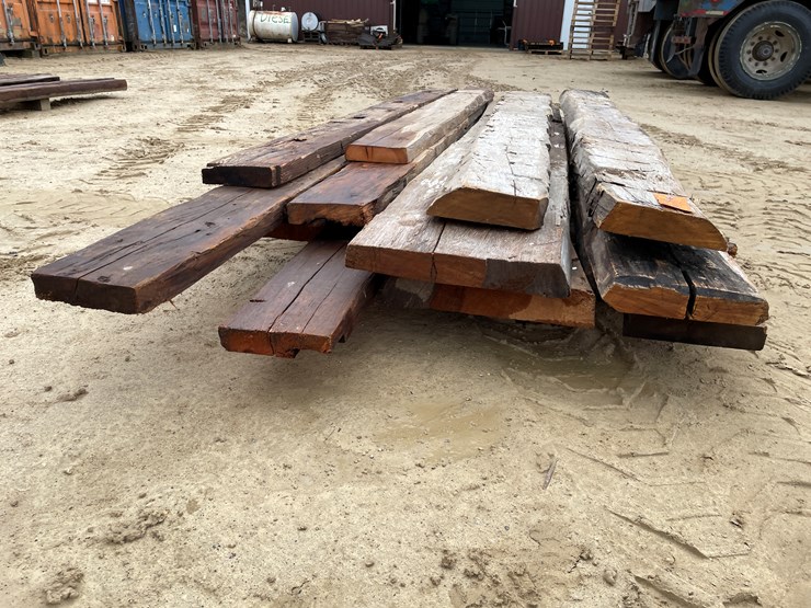 #3979-•-(15)-hand-hewn-barn-beam-face-boards-image-12