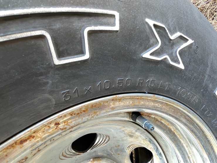 #192-•-1984-2-x-4-chevy-silverado-(has-wi-title)-image-49